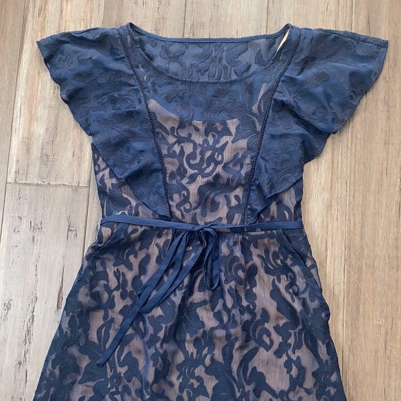 5 for $25 Moulinette soeurs blue flutter sleeve scroll lace dress - Picture 4 of 13